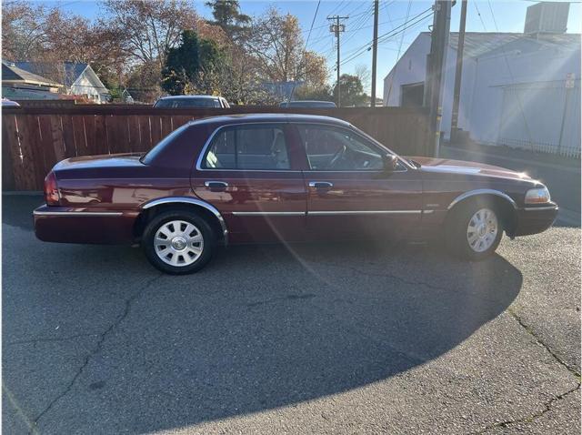 used 2004 Mercury Grand Marquis car, priced at $4,995