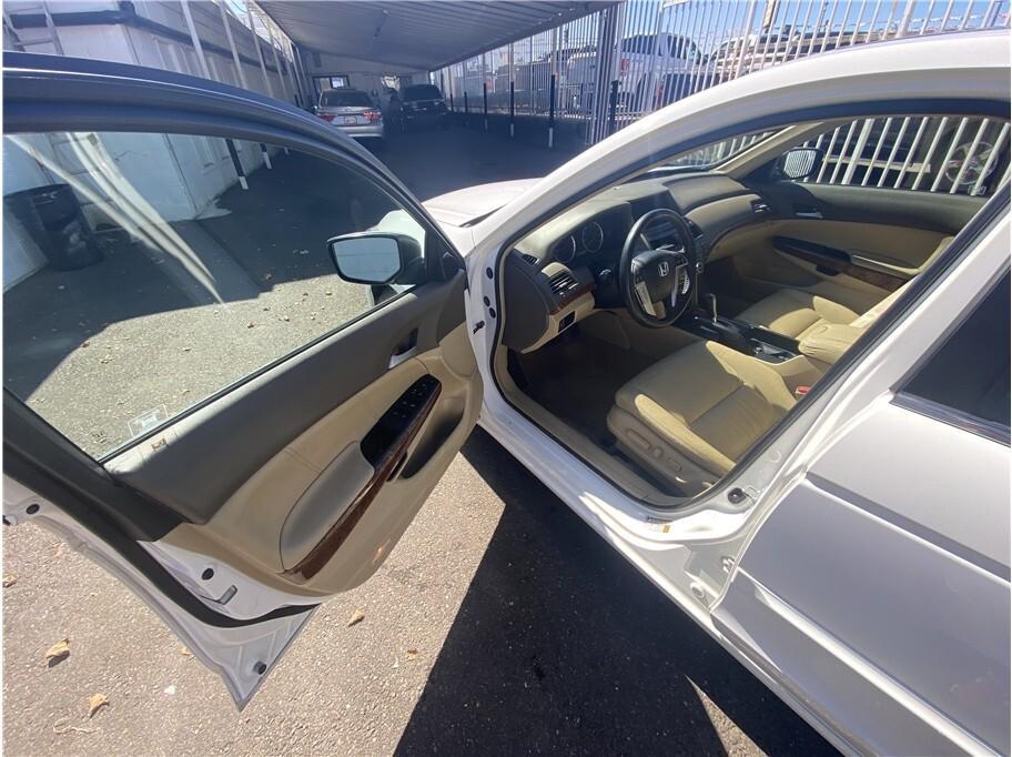 used 2009 Honda Accord car, priced at $10,995
