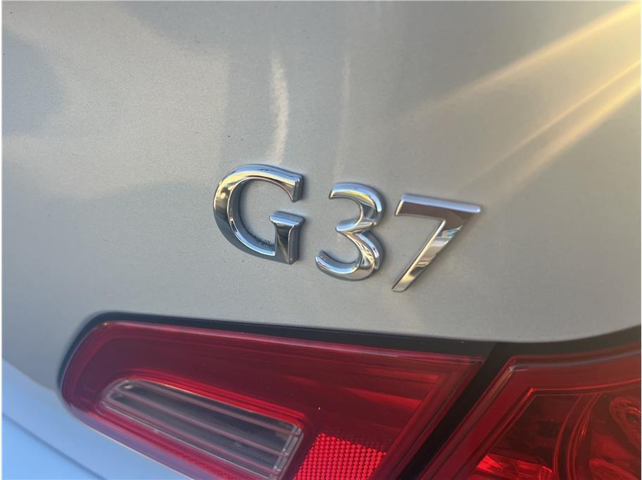 used 2009 INFINITI G37 car, priced at $11,995