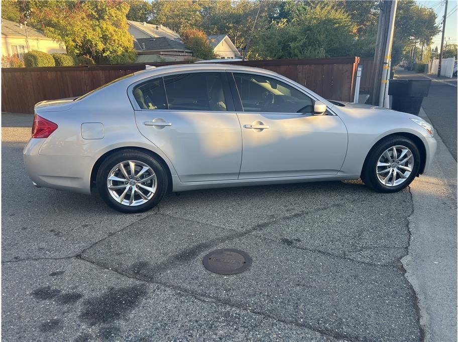 used 2009 INFINITI G37 car, priced at $11,995