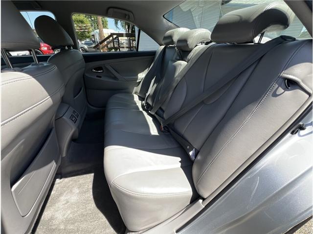 used 2007 Toyota Camry Hybrid car, priced at $13,995