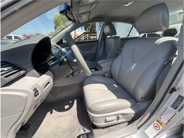 used 2007 Toyota Camry Hybrid car, priced at $13,995