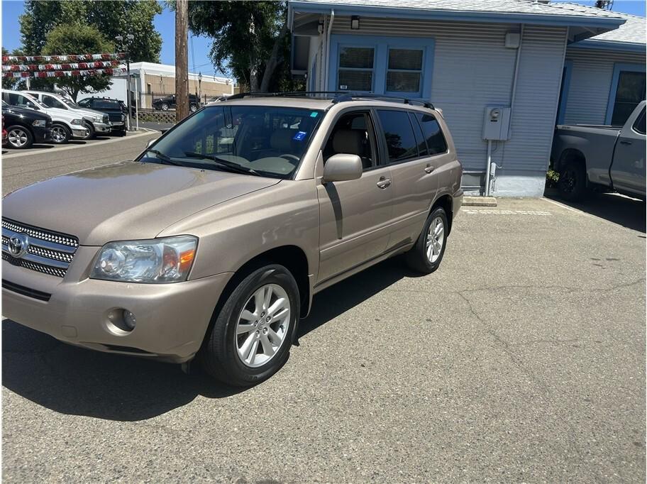 used 2006 Toyota Highlander Hybrid car, priced at $7,995