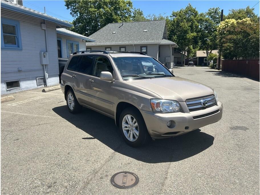 used 2006 Toyota Highlander Hybrid car, priced at $7,995