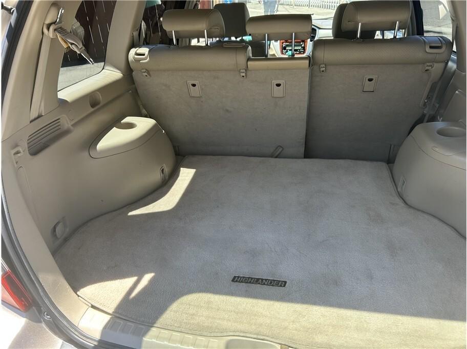 used 2006 Toyota Highlander Hybrid car, priced at $7,995