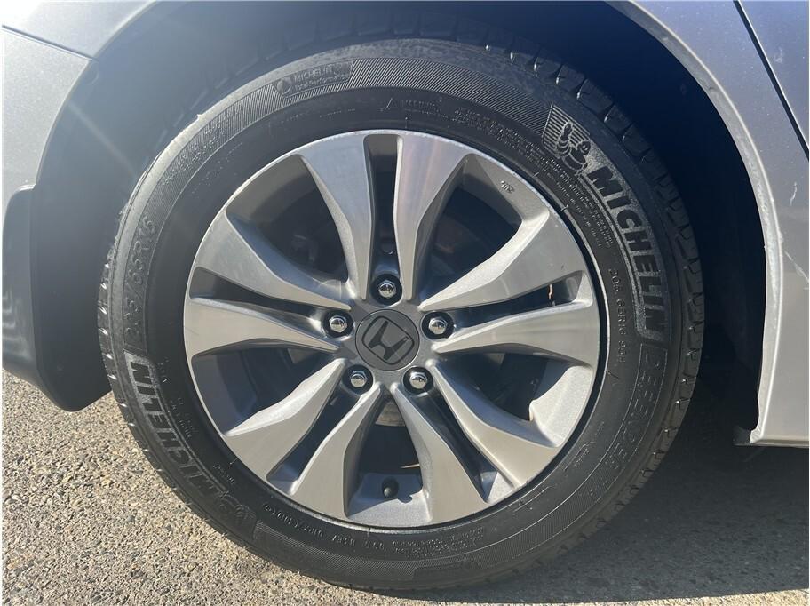 used 2013 Honda Accord car, priced at $11,995