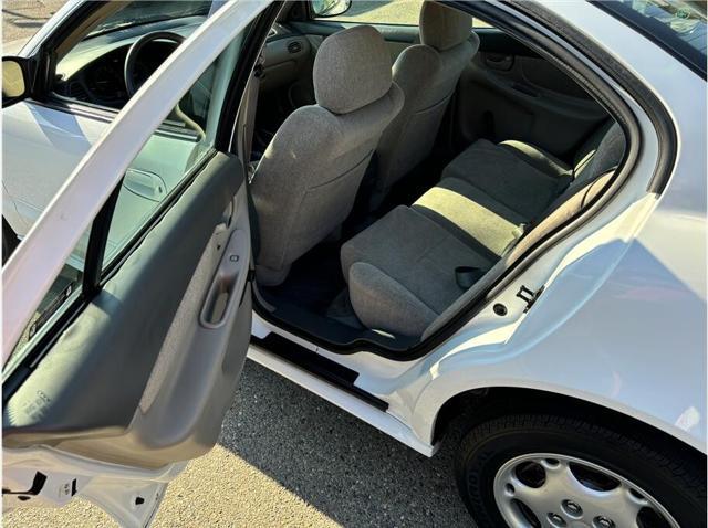 used 2002 Oldsmobile Alero car, priced at $5,995