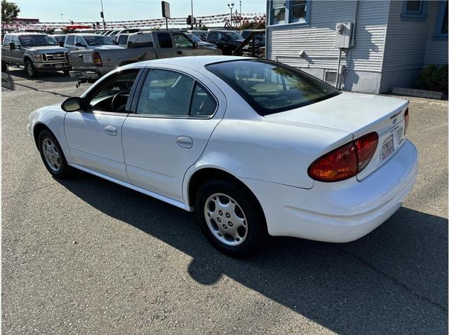 used 2002 Oldsmobile Alero car, priced at $5,995