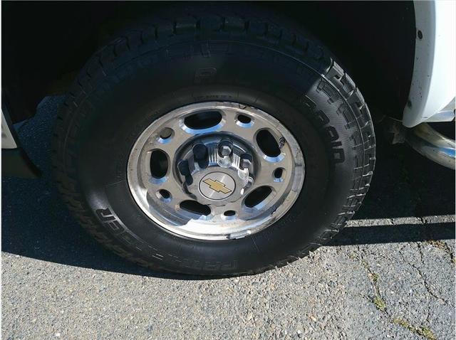 used 2005 Chevrolet Silverado 2500 car, priced at $21,995