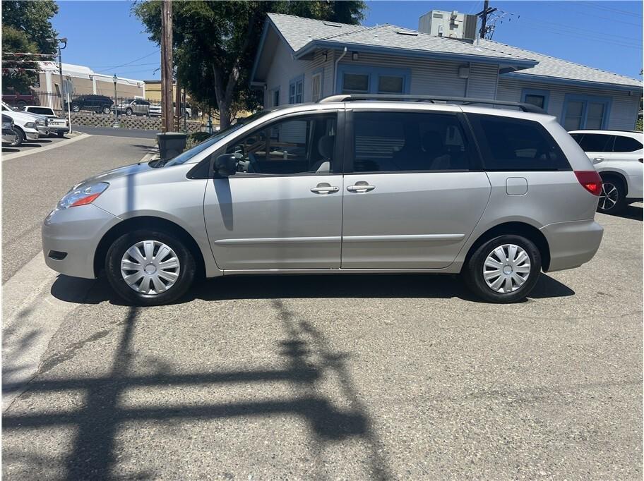 used 2007 Toyota Sienna car, priced at $6,995