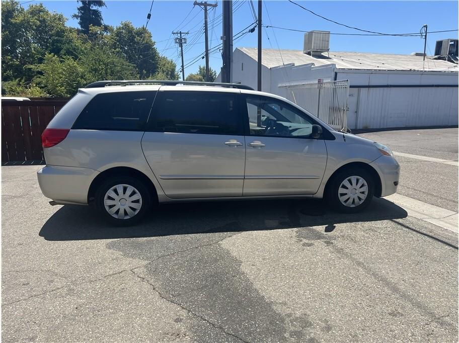 used 2007 Toyota Sienna car, priced at $6,995