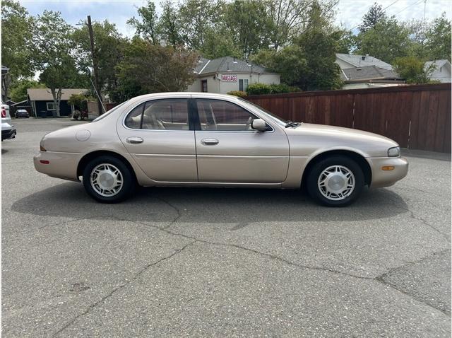 used 1993 INFINITI J30 car, priced at $5,995