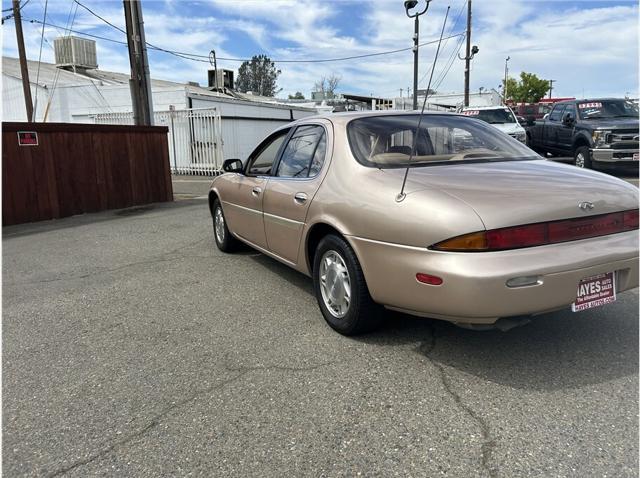 used 1993 INFINITI J30 car, priced at $5,995