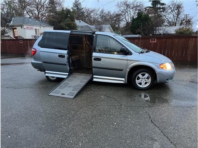 used 2006 Dodge Grand Caravan car, priced at $14,995