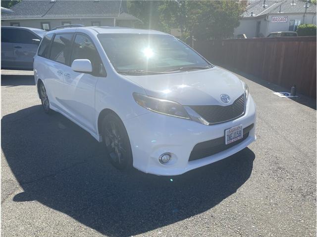used 2015 Toyota Sienna car, priced at $16,495