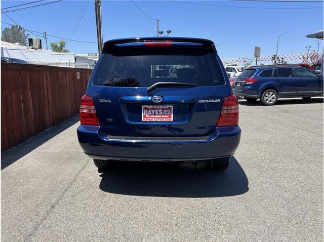 used 2003 Toyota Highlander car, priced at $14,995