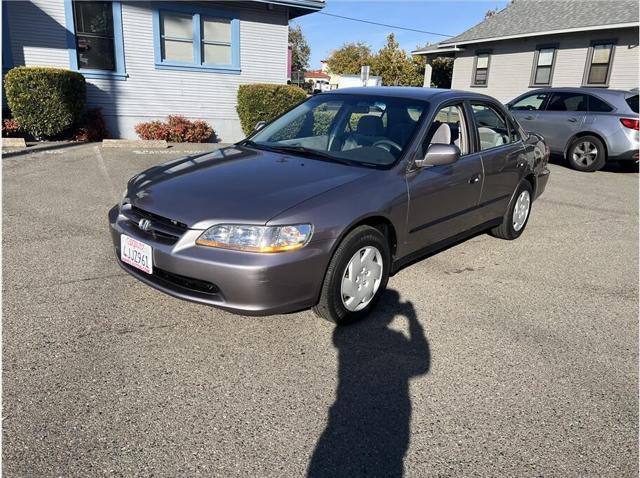 used 2000 Honda Accord car, priced at $7,995