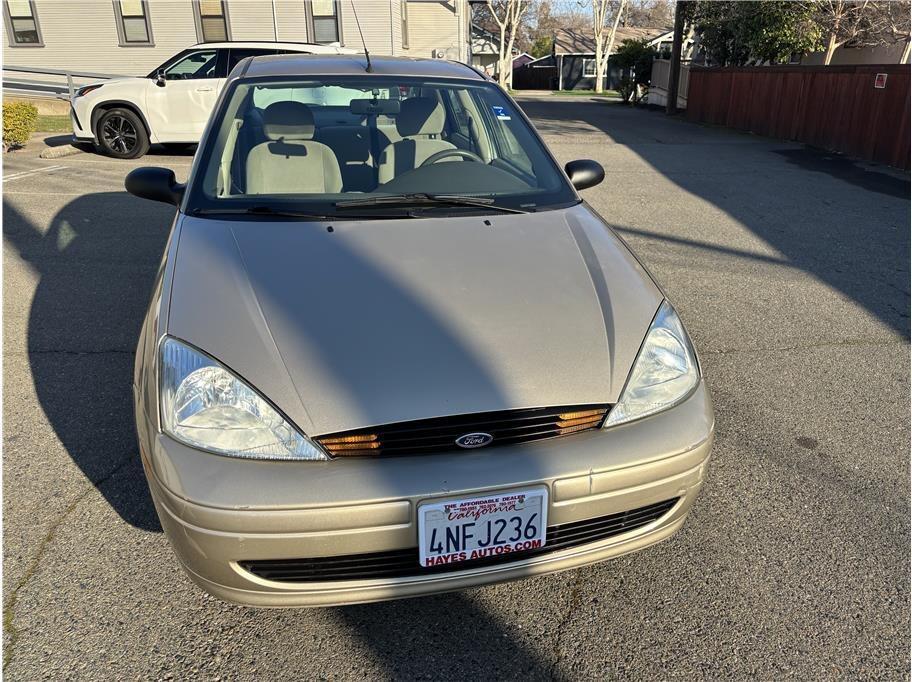 used 2000 Ford Focus car, priced at $4,995