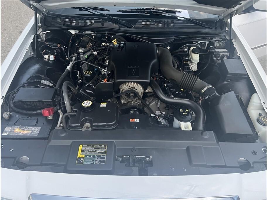 used 2004 Mercury Grand Marquis car, priced at $6,995