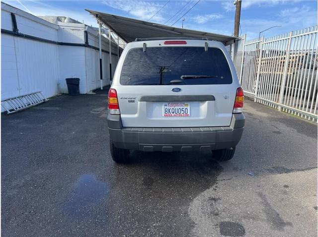 used 2005 Ford Escape car, priced at $3,995