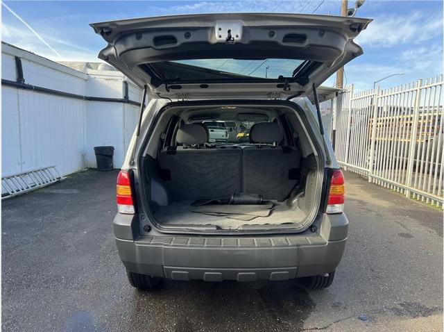 used 2005 Ford Escape car, priced at $3,995