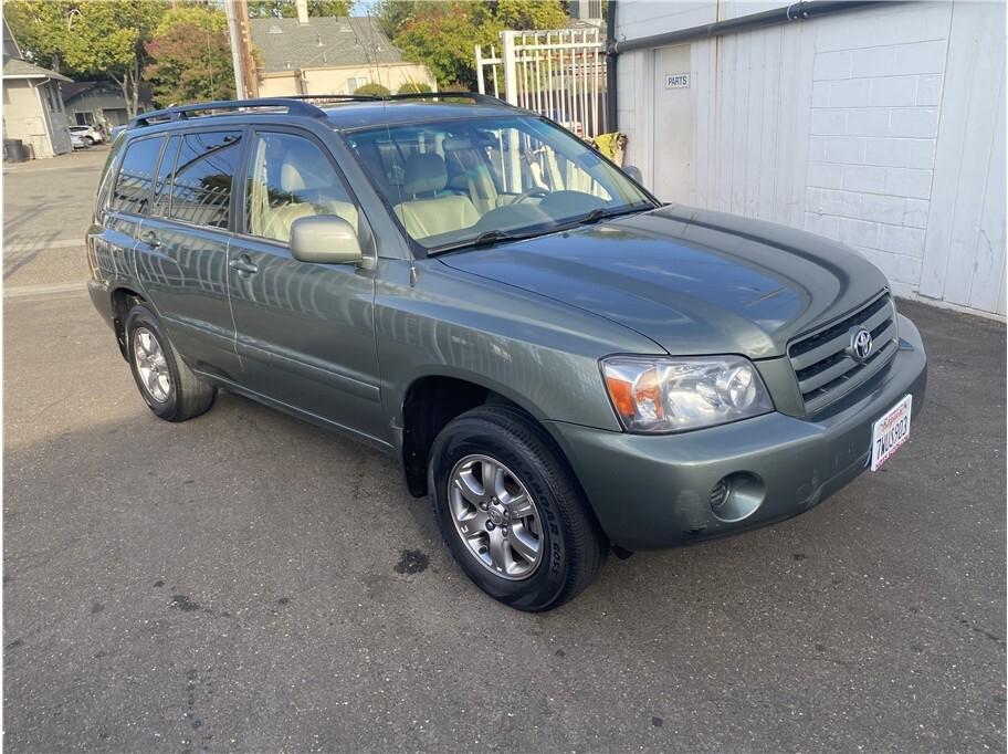 used 2007 Toyota Highlander car, priced at $7,995
