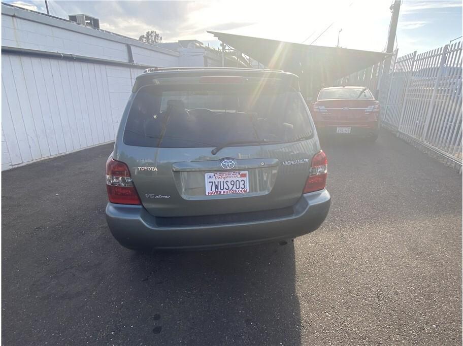 used 2007 Toyota Highlander car, priced at $7,995