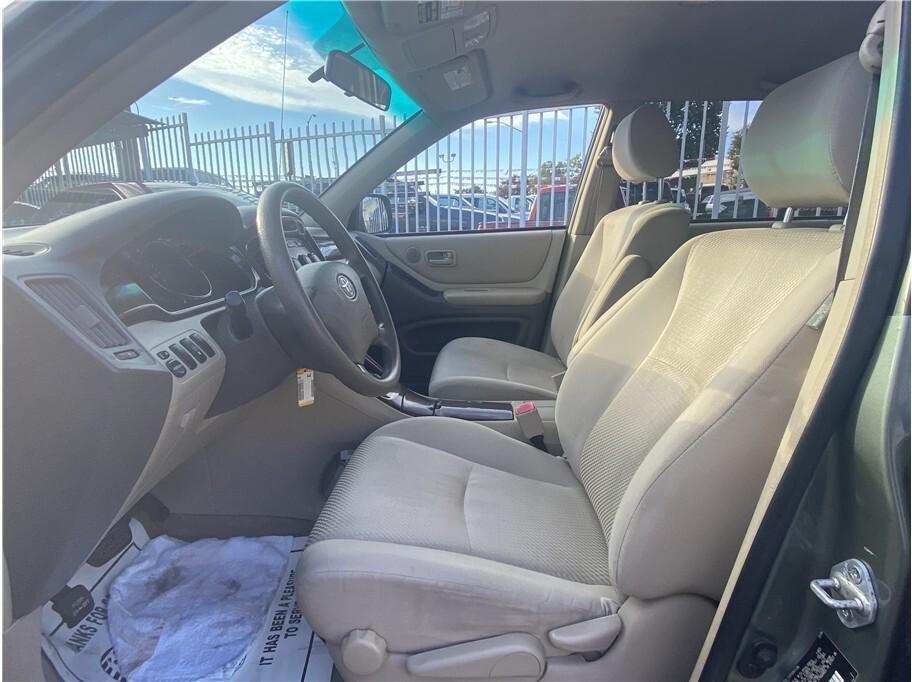 used 2007 Toyota Highlander car, priced at $7,995