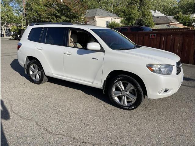 used 2008 Toyota Highlander car, priced at $9,995