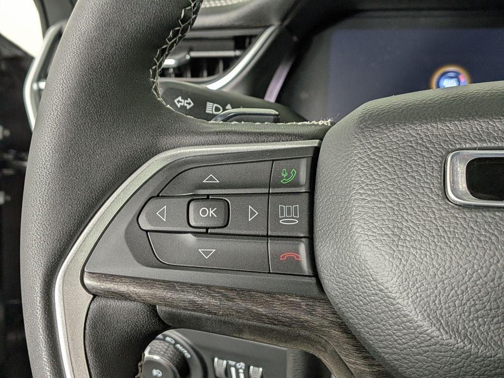 new 2025 Jeep Grand Cherokee car, priced at $50,704