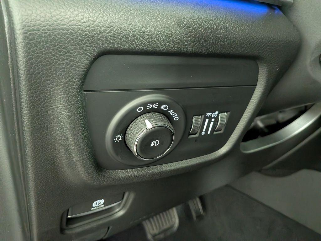 new 2025 Jeep Grand Cherokee car, priced at $54,860