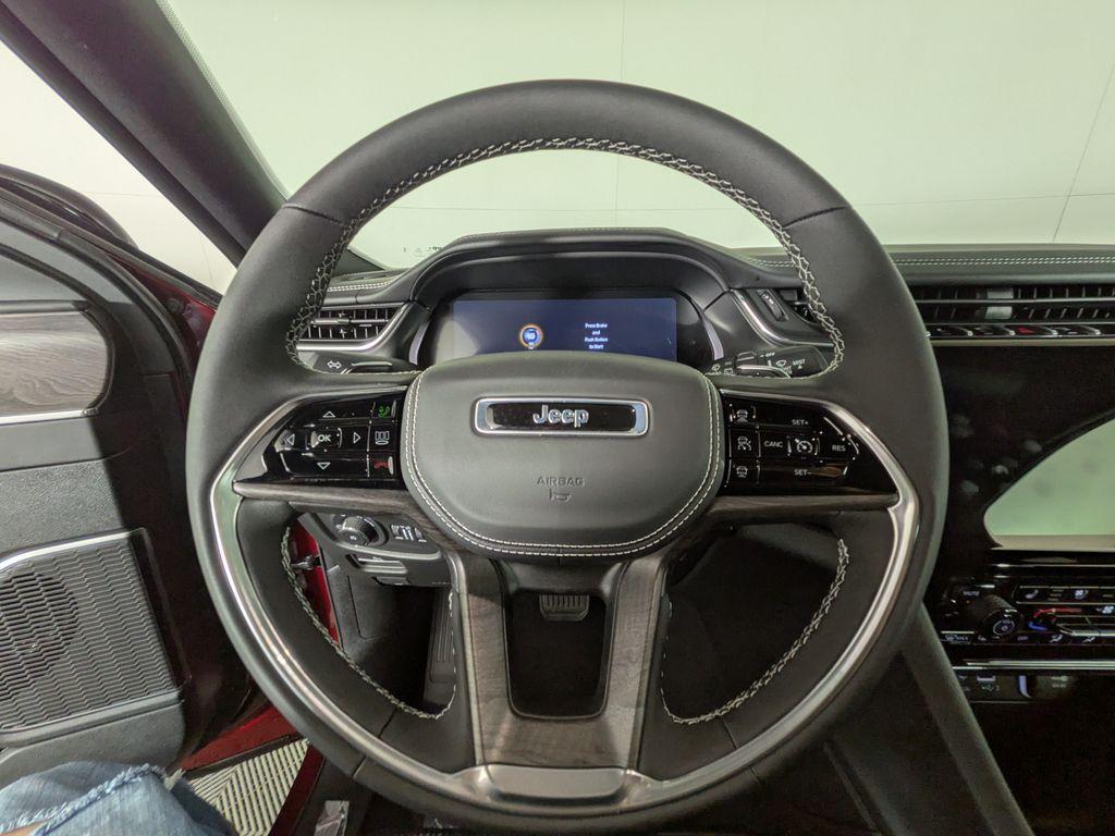 new 2025 Jeep Grand Cherokee car, priced at $54,860