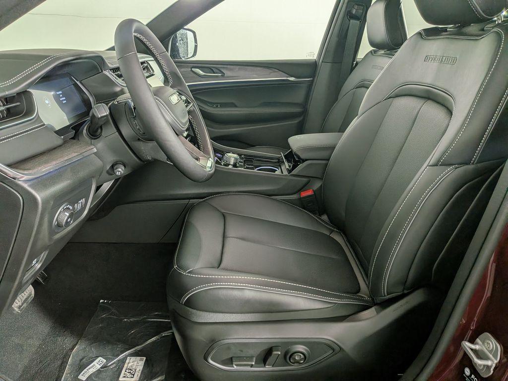 new 2025 Jeep Grand Cherokee car, priced at $54,860