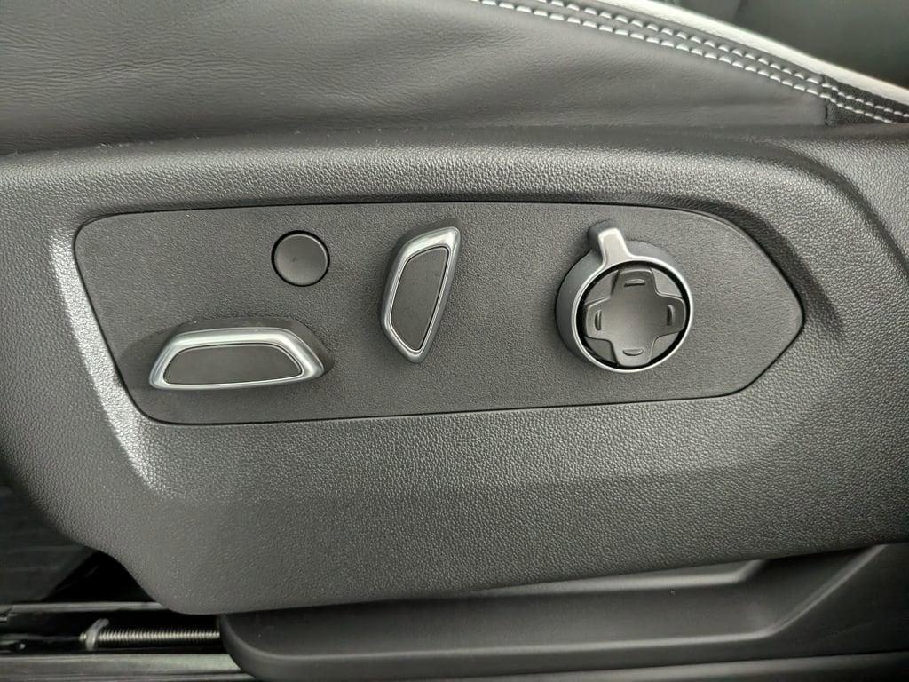 new 2025 GMC Sierra 2500 car, priced at $100,581