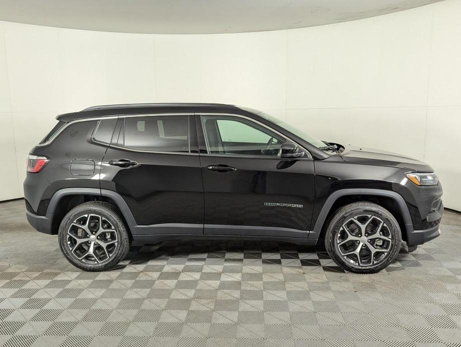 new 2024 Jeep Compass car, priced at $32,689