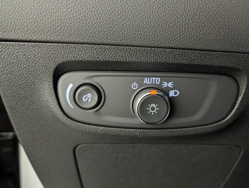 new 2026 Buick Encore GX car, priced at $31,607