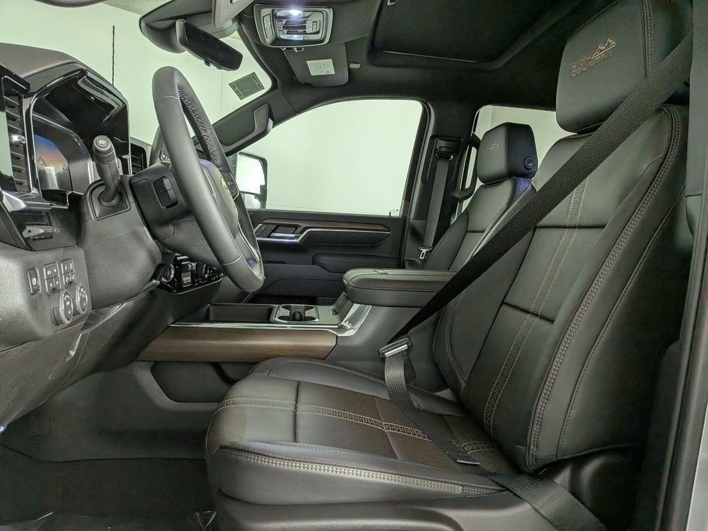 new 2026 Chevrolet Silverado 3500 car, priced at $87,144