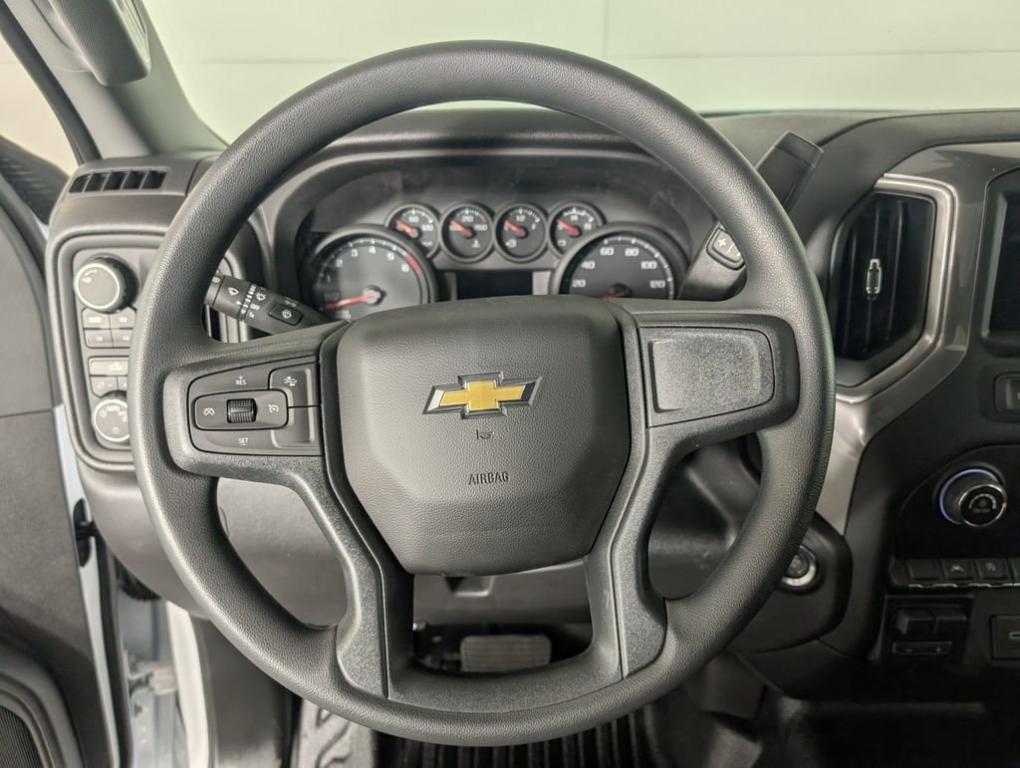 new 2025 Chevrolet Silverado 1500 car, priced at $46,504