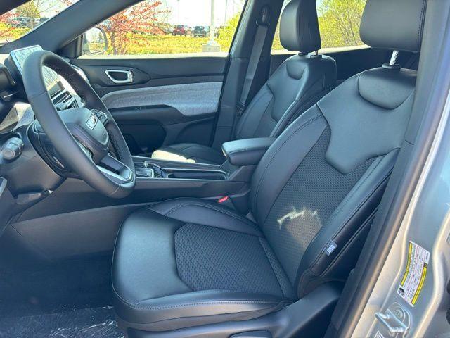 new 2025 Jeep Compass car, priced at $30,459