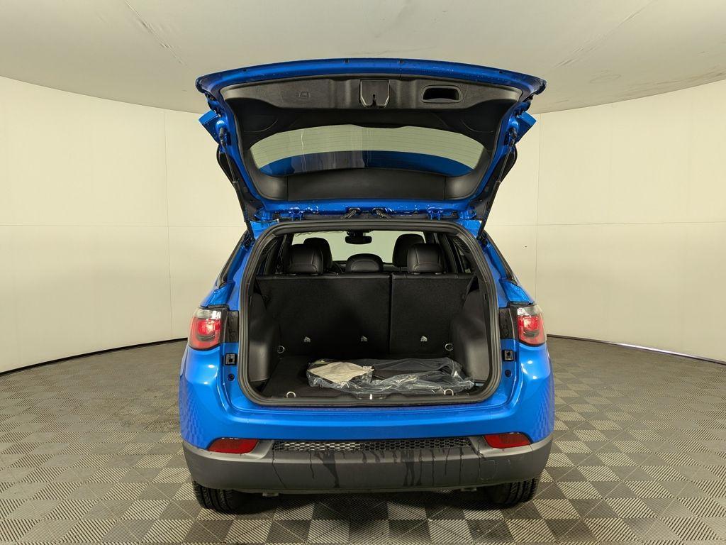 new 2025 Jeep Compass car