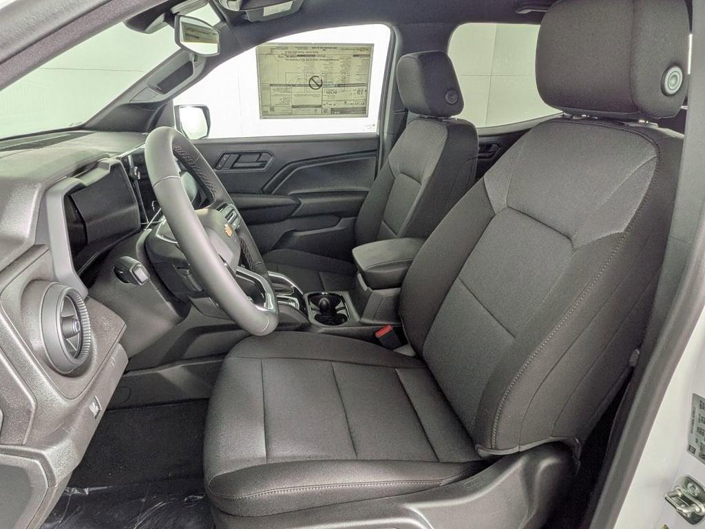 new 2025 Chevrolet Colorado car, priced at $39,134