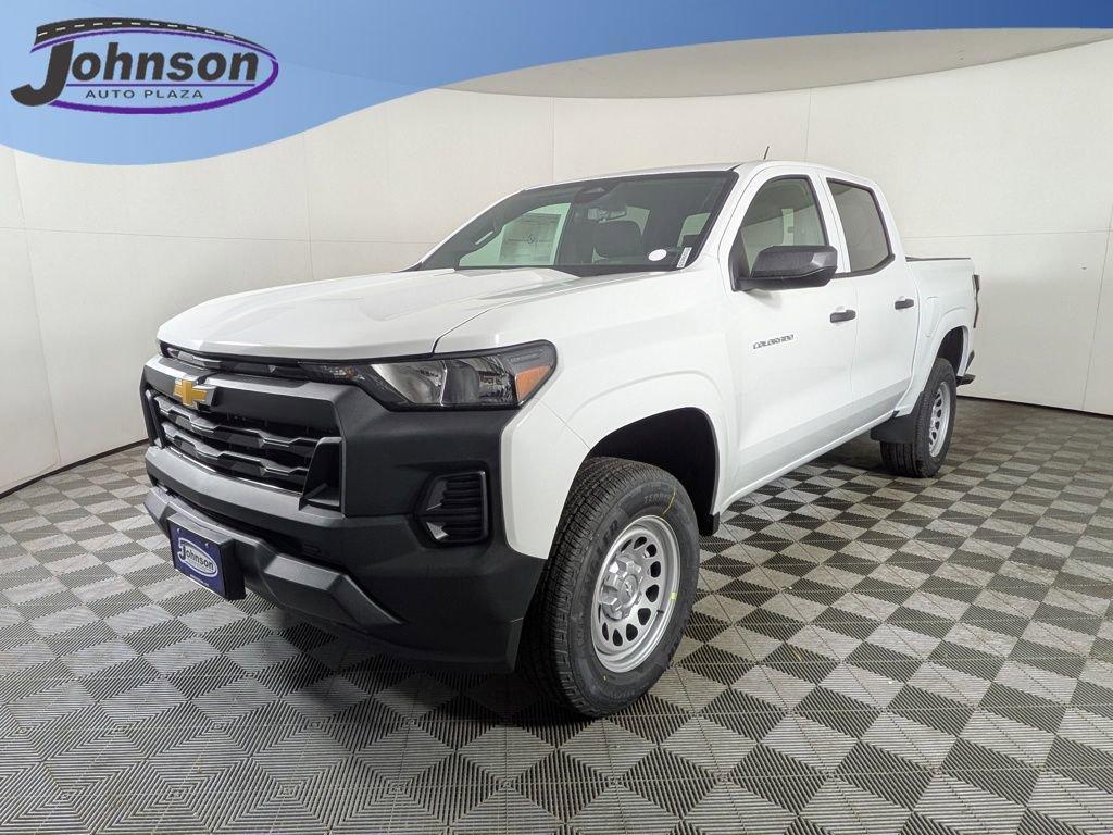 new 2025 Chevrolet Colorado car, priced at $39,134
