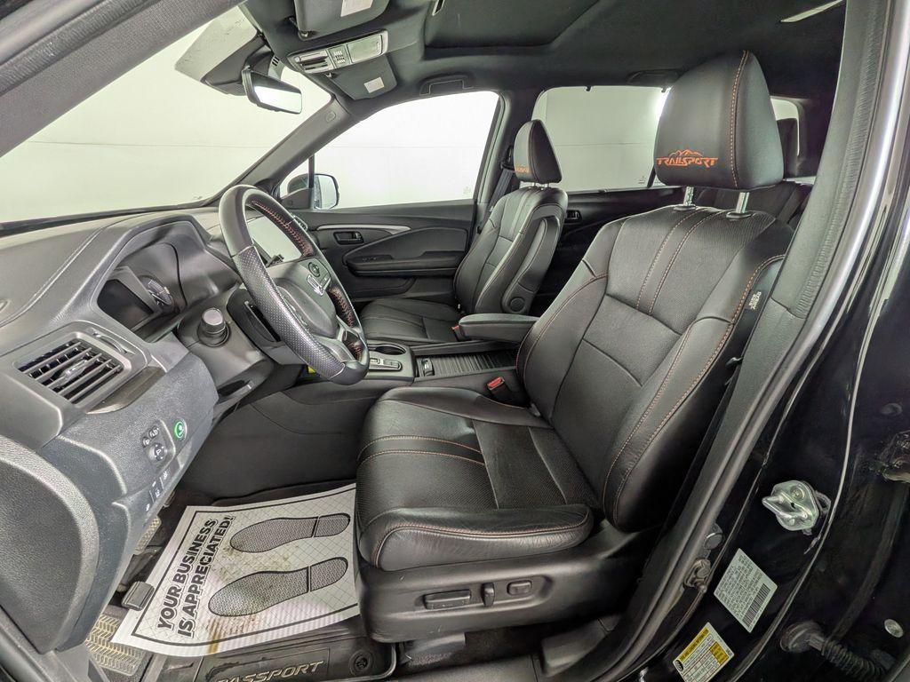 used 2023 Honda Passport car, priced at $34,567