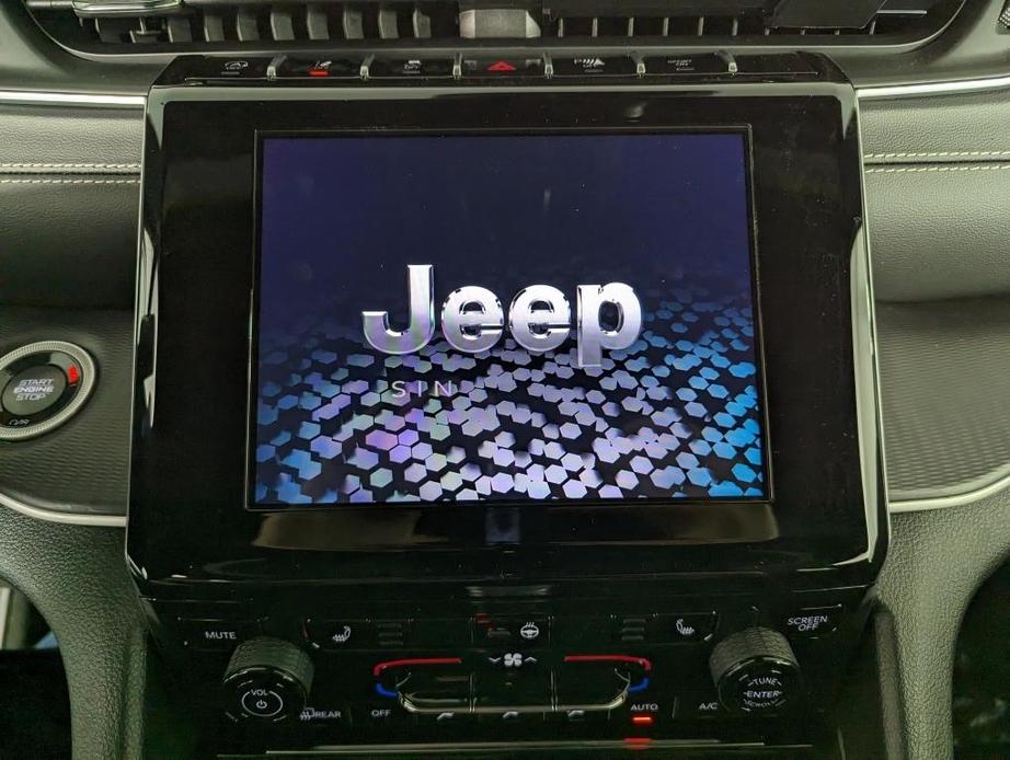new 2024 Jeep Grand Cherokee L car, priced at $48,183