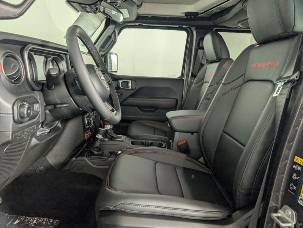new 2025 Jeep Wrangler car, priced at $59,031