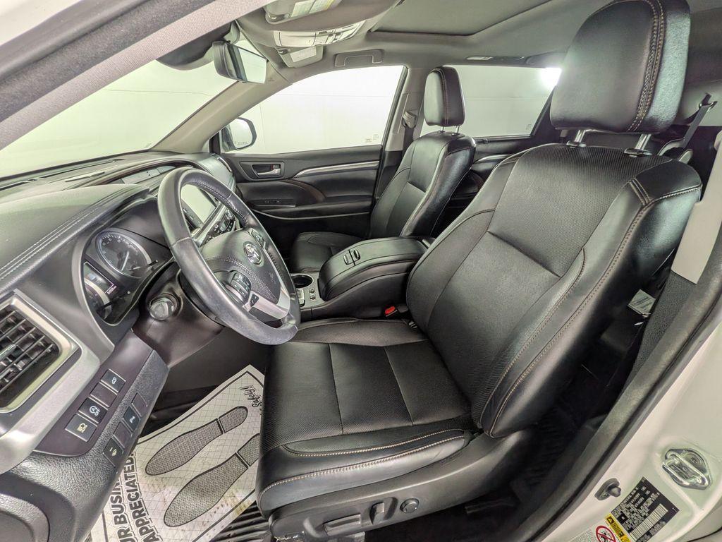 used 2018 Toyota Highlander car, priced at $27,488