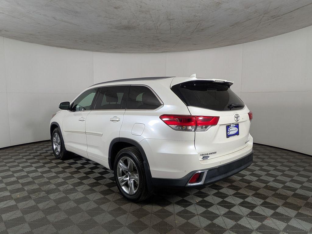 used 2018 Toyota Highlander car, priced at $27,488