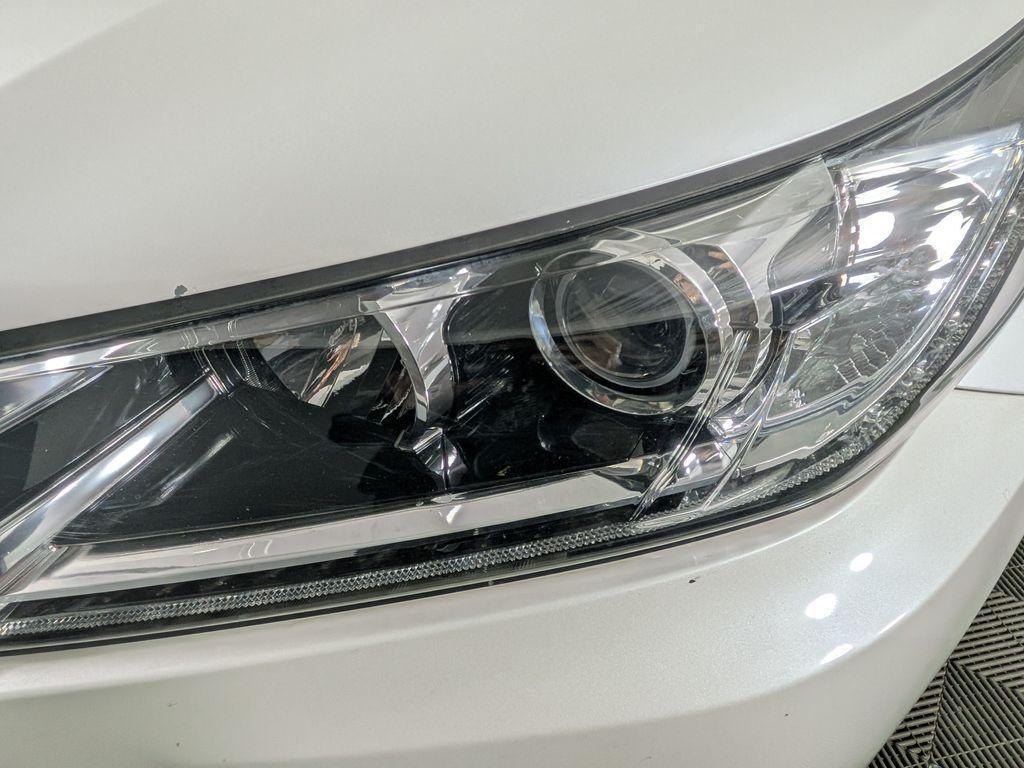 used 2018 Toyota Highlander car, priced at $27,488