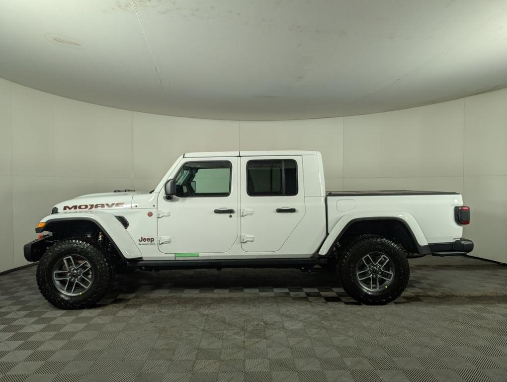 new 2025 Jeep Gladiator car, priced at $63,814