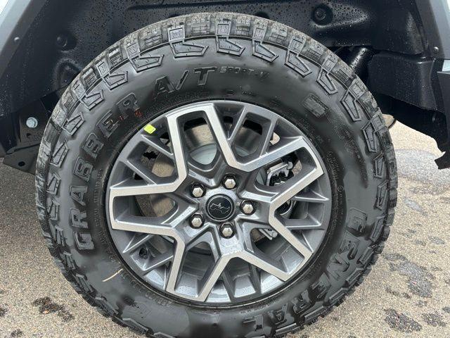 new 2025 Jeep Wrangler car, priced at $55,197